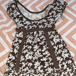 Cute Hollister Shirt